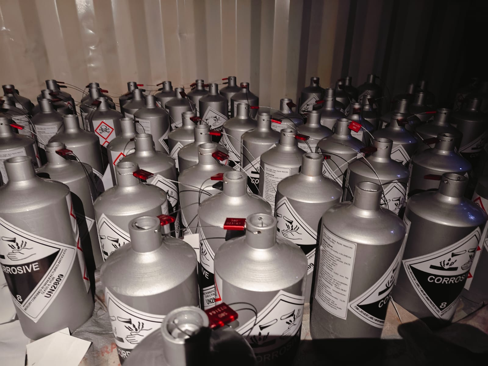 Поставка серебристой ртути 285 34,5 кг гамма 0,44 N9